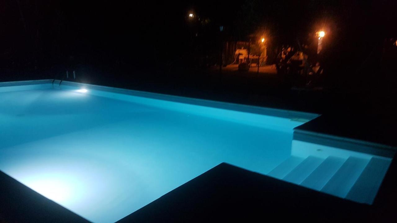 Sinilu B&B Silvi Paese Εξωτερικό φωτογραφία