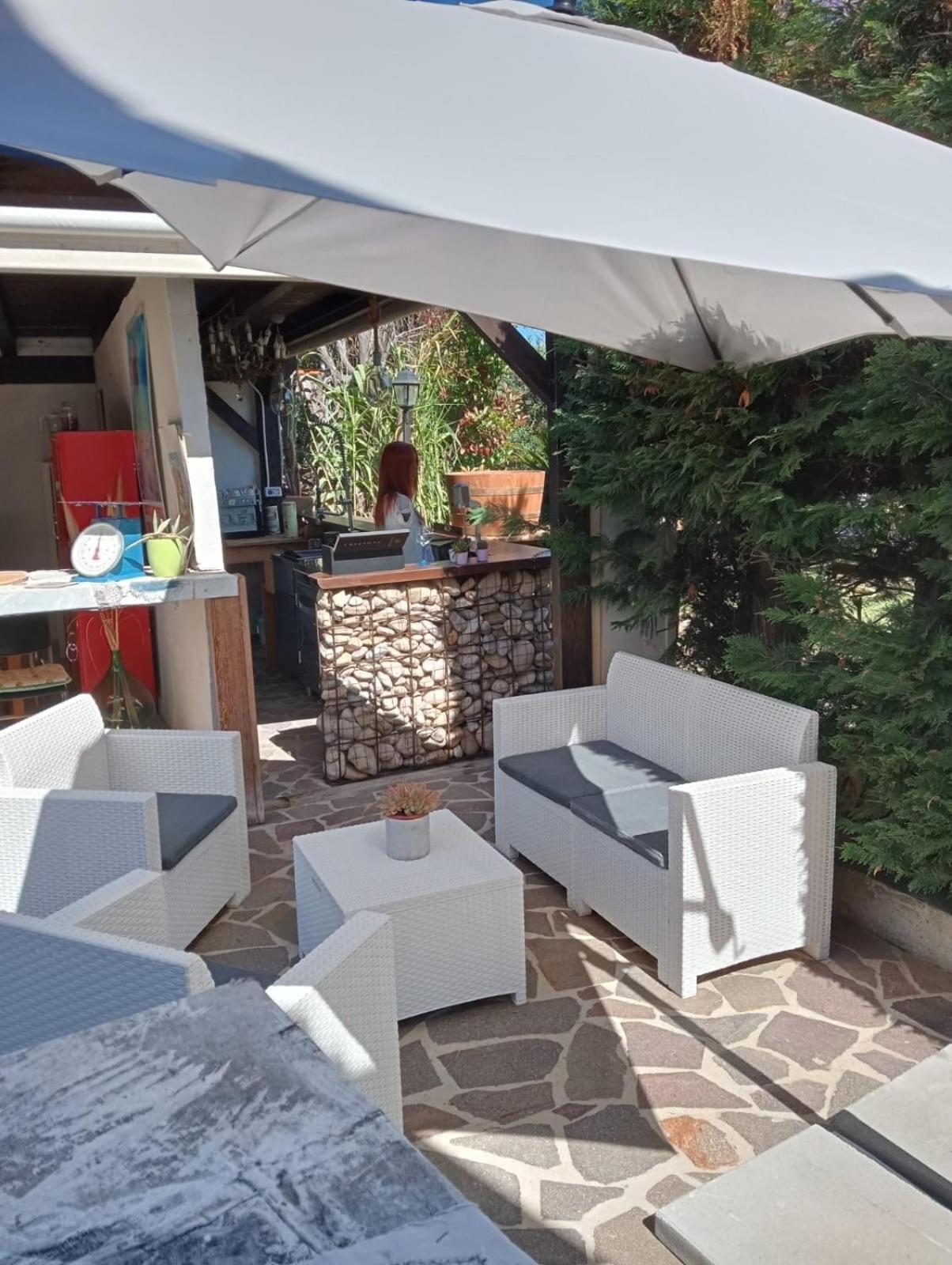 Sinilu B&B Silvi Paese Εξωτερικό φωτογραφία